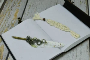 Large leather sketchbook with bookmark