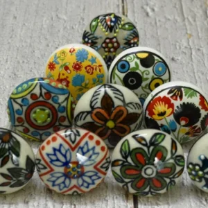 Decorative cabinet door knobs