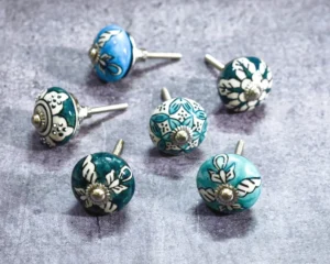 Decorative cabinet door knobs