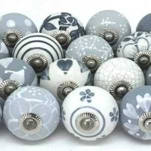 Decorative cabinet door knobs