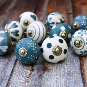 Decorative cabinet door knobs