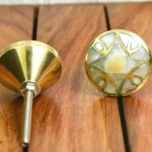 Decorative cabinet door knobs