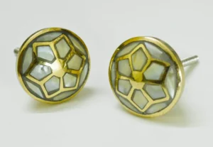 Decorative cabinet door knobs