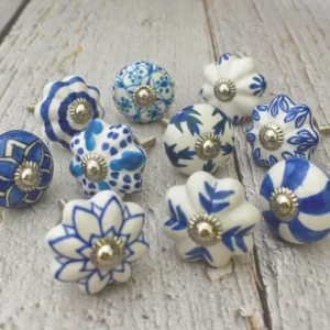 Decorative cabinet door knobs