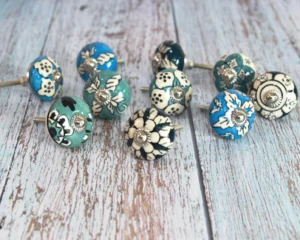 Modern kitchen cabinet knobs